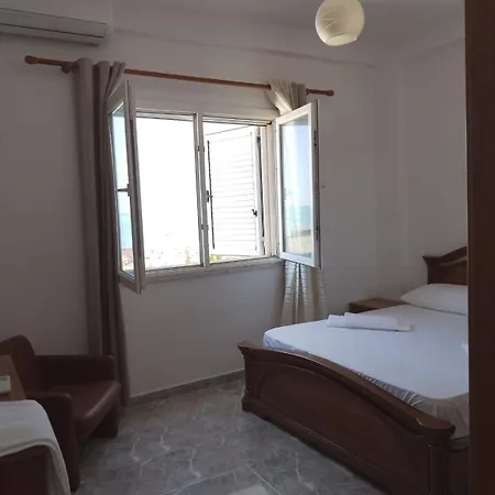 Kujtim Hébergement de vacances Golem (Tirana)