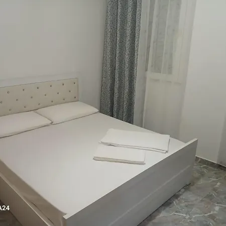Kujtim Hébergement de vacances Golem (Tirana)